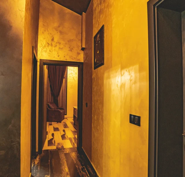 corridor-stairs-10
